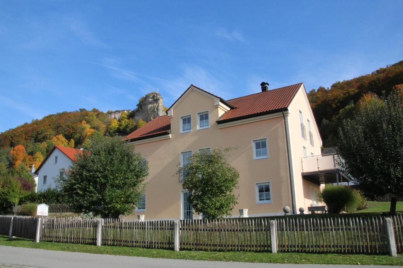 Pension & Ferienwohnung Breitmoser Angelika Riedenburg Exterior photo